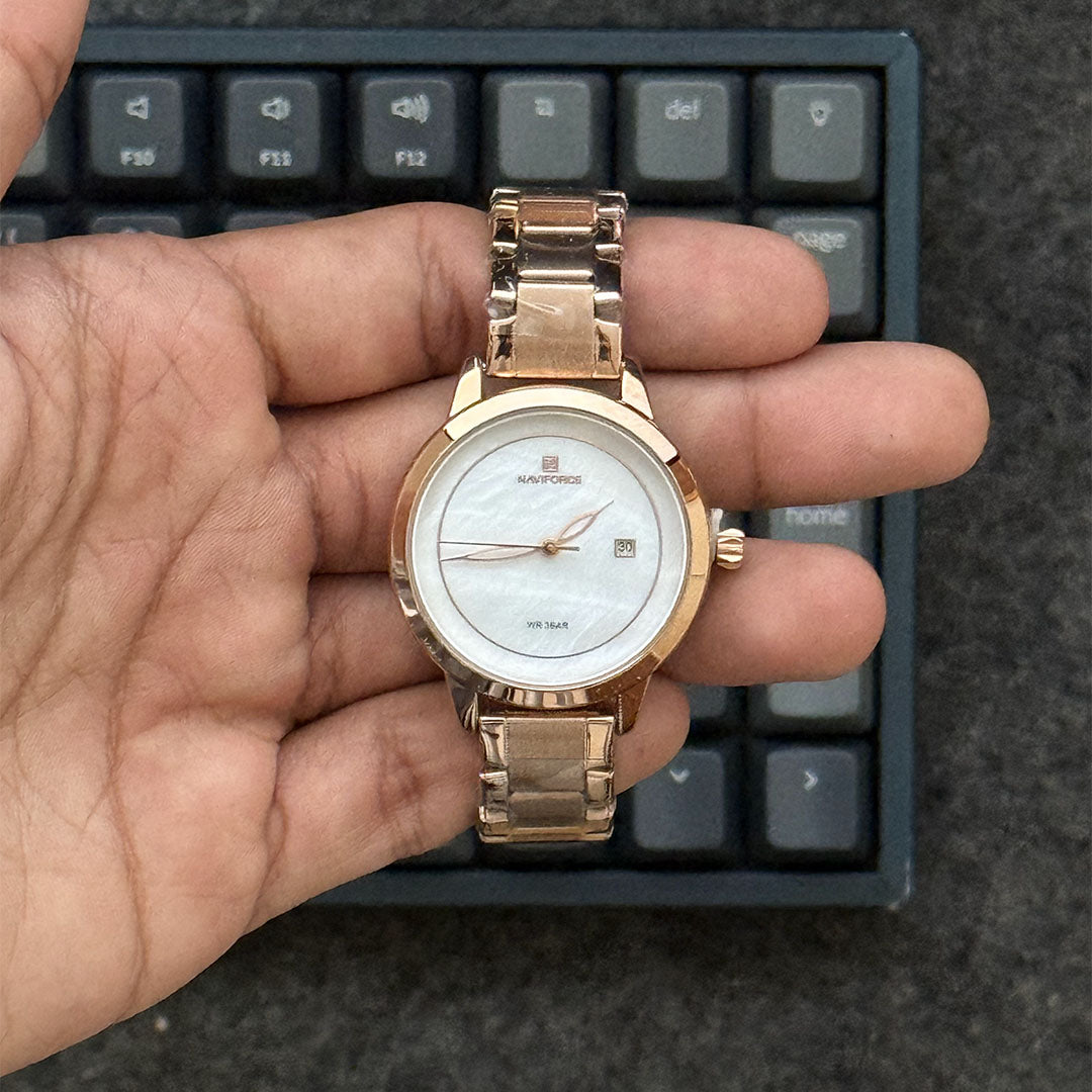 Reloj de Dama Naviforce 5008 | Elegancia Minimalista con Esfera de Nácar