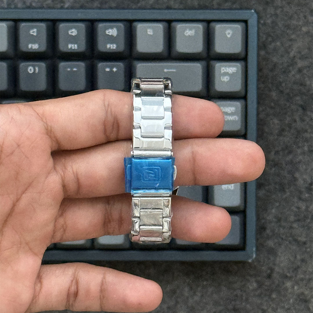 Reloj de Dama Naviforce 5008 | Elegancia Minimalista con Esfera de Nácar