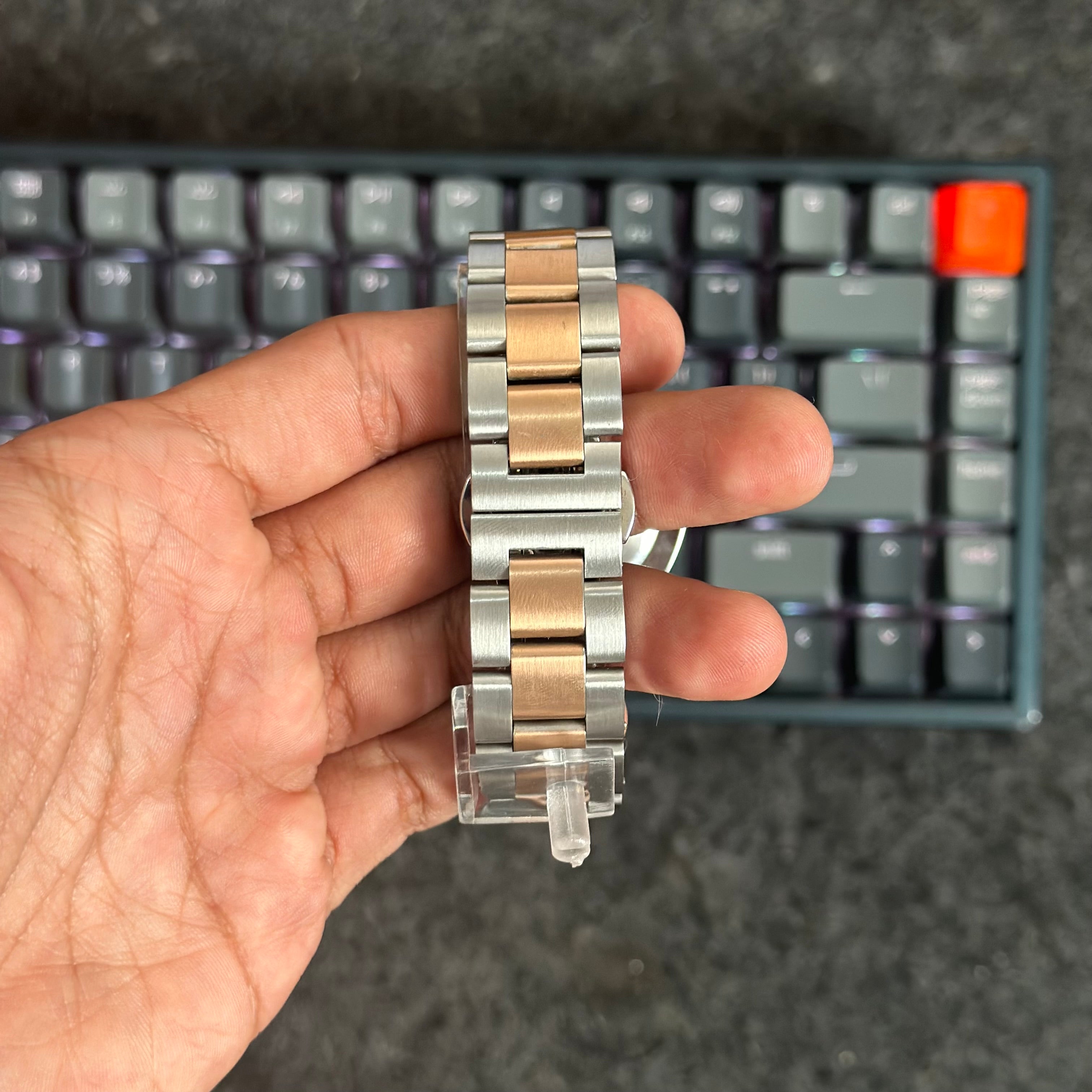 Reloj LIGE 8936 Bicolor para Hombre | Presencia y Estilo Clásico