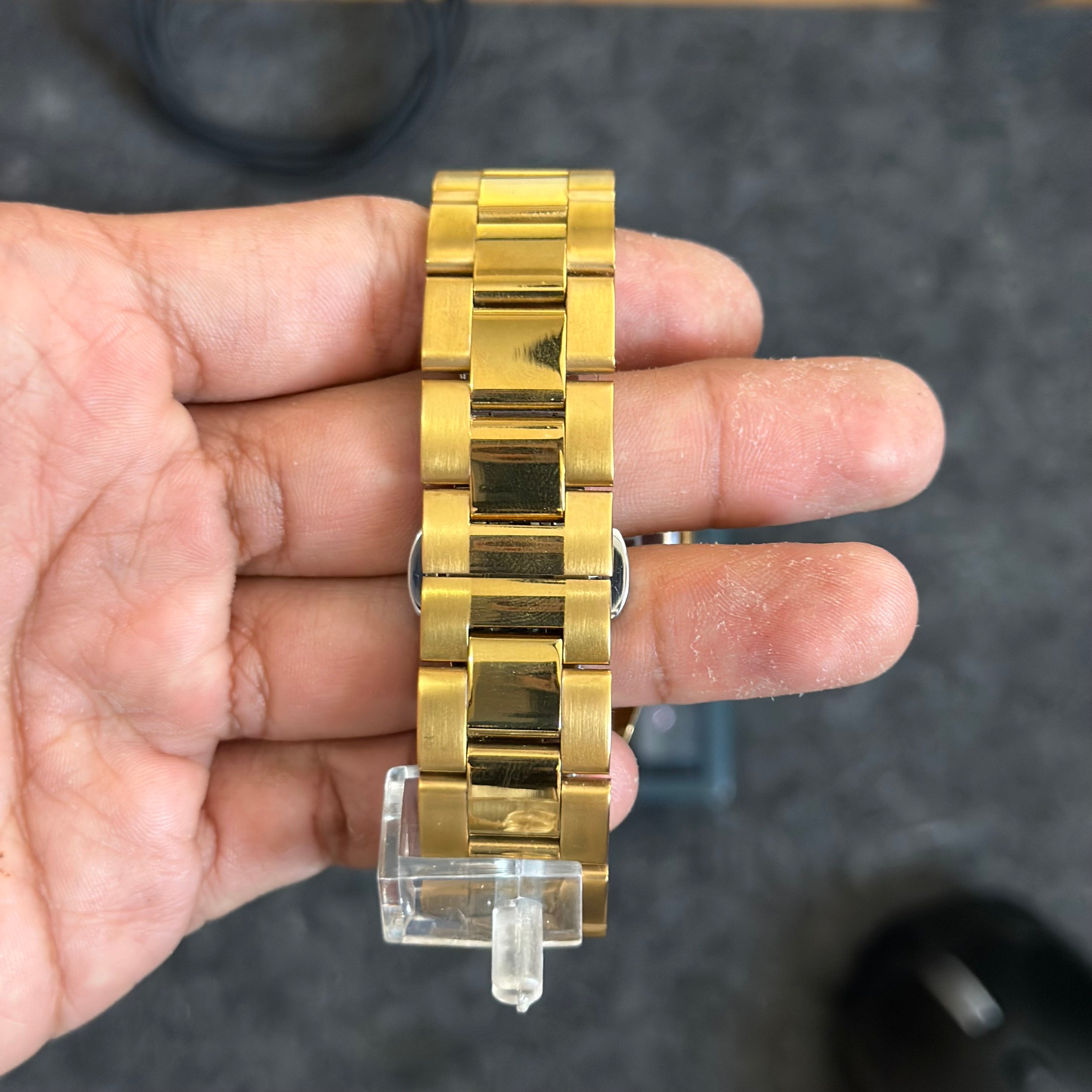 Elegante Reloj Lige con movimiento de cuarzo japonés | LG-8937