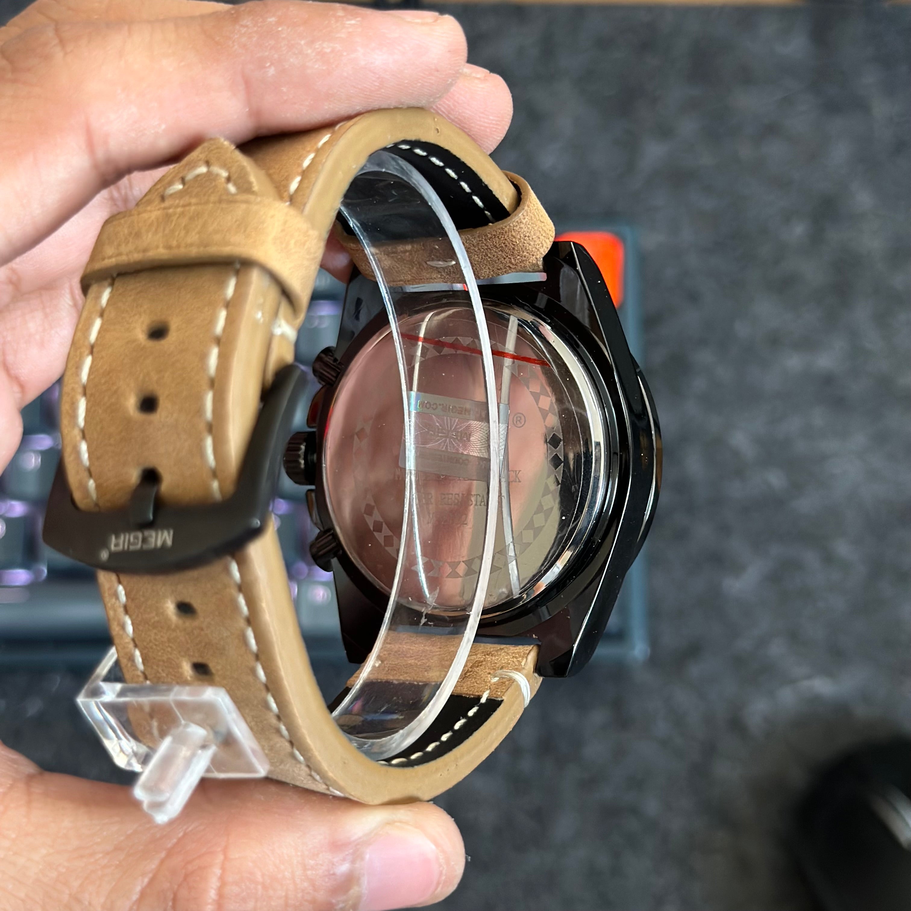 Reloj Megir deportivo con correa de cuero y cronógrafo | MG-2132