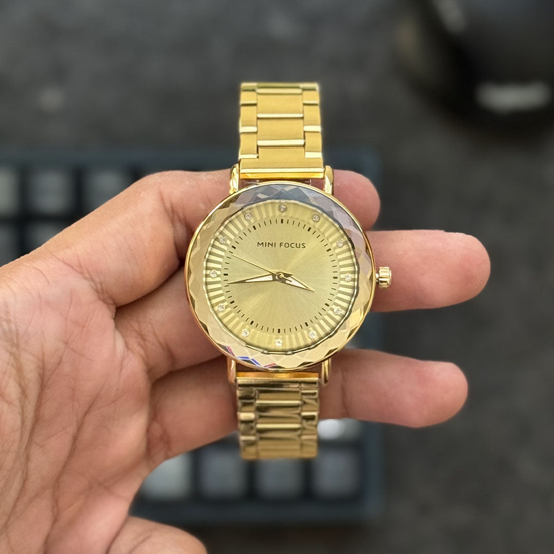 Elegante Reloj Minifocus Dorado para Mujer | MF-2218