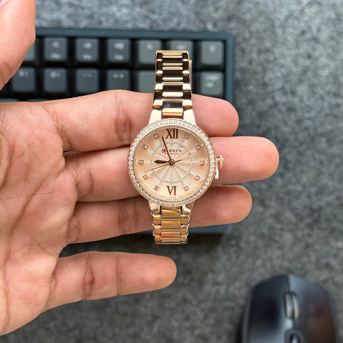 Foto producto hermoso reloj Curren oro rosa para dama